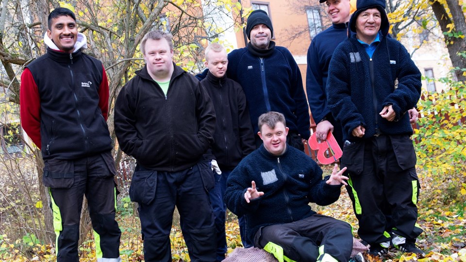 Deltagare och personal i Hammarbys dagliga verksamhet.